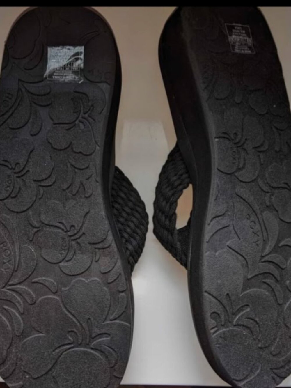 Women's Roxy flip flops - Picture 3 of 4